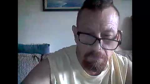 mhitch924 online show from May 5, 7:03 pm