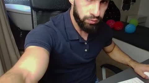 MicahLane online show from August 3, 4:33 am