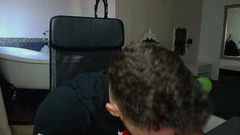 MicahLane online show from August 2, 4:22 am