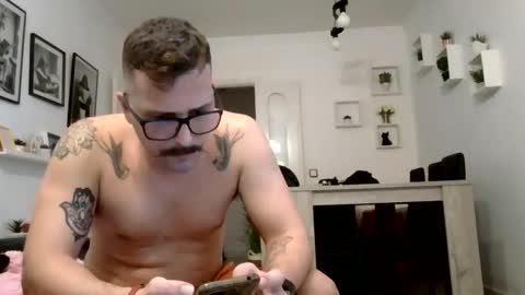 MILO MIAMI online show from June 11, 12:32 am