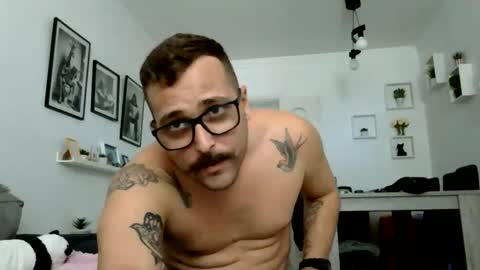 MILO MIAMI online show from June 9, 2:41 pm