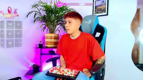 Maicol online show from April 30, 4:30 am