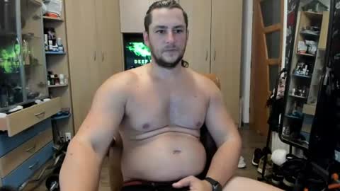 michaelragnar90 online show from July 19, 12:44 pm