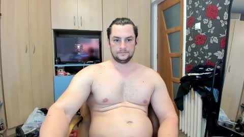 michaelragnar90 online show from June 7, 10:33 am