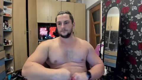 michaelragnar90 online show from July 22, 12:41 pm