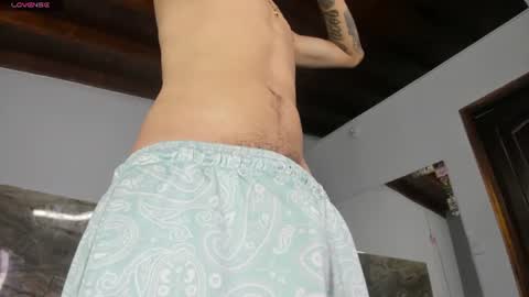 mick_lollipopp online show from July 17, 4:19 am