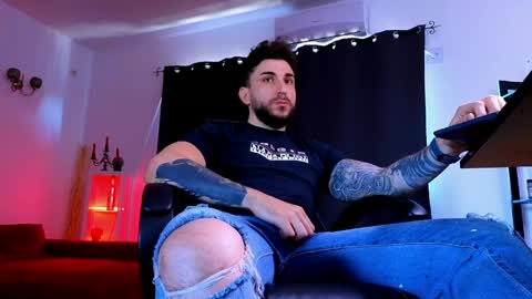 MightyAaron online show from May 6, 7:09 am
