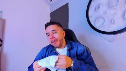 Mike  online show from July 16, 12:01 pm