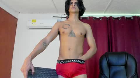 mike_d1030 online show from May 10, 5:42 am