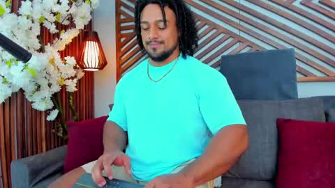   online show from May 20, 7:26 am