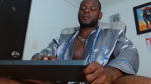 mike   online show from December 23, 12:14 am