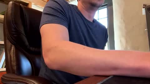mikeydubs10 online show from May 1, 2:19 pm