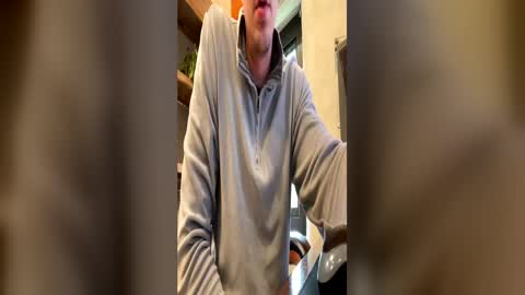 mikeydubs10 online show from April 29, 7:31 pm
