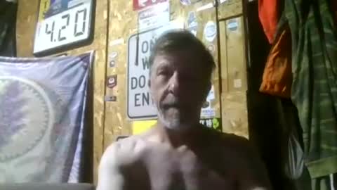 milfanddilf42048 online show from August 10, 1:44 am