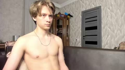 Isaac online show from June 11, 12:32 am
