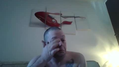 niceguy81 online show from April 22, 1:38 pm