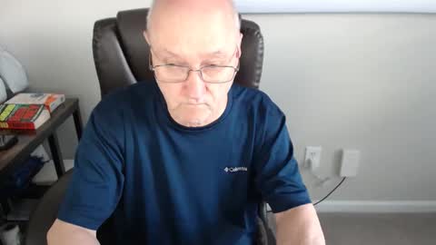 millenium0129 online show from April 30, 6:37 pm