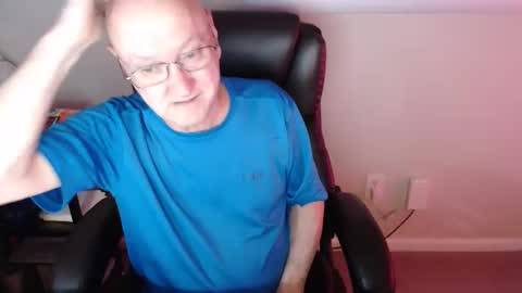 millenium0129 online show from May 3, 12:35 am