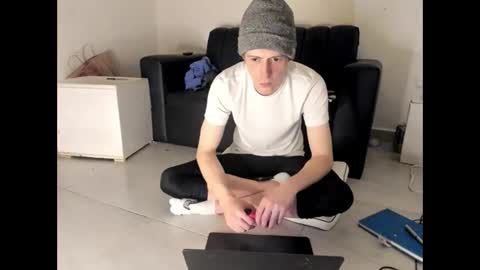 SlimnHungOH online show from May 10, 11:28 pm