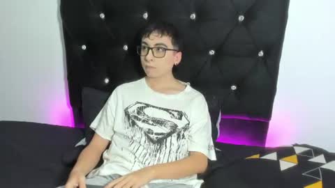 milogm_ online show from July 22, 5:54 am
