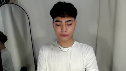 mingkla_man online show from July 23, 11:29 am