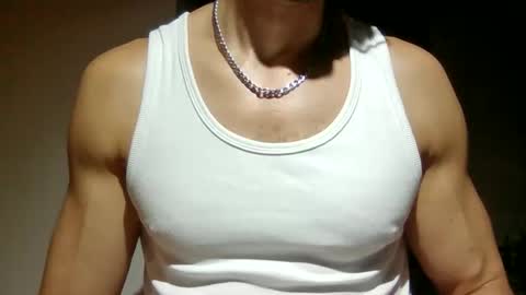 mmuscularman online show from May 25, 7:03 am