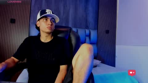 mohamed_malik online show from May 17, 12:23 pm