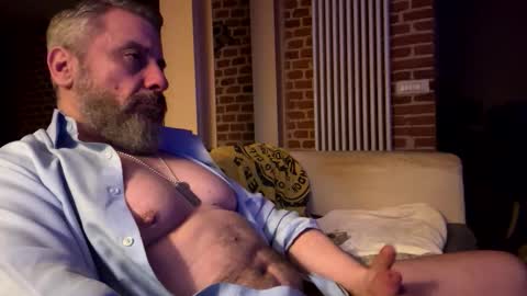 molitsrymale69 online show from April 29, 5:12 am