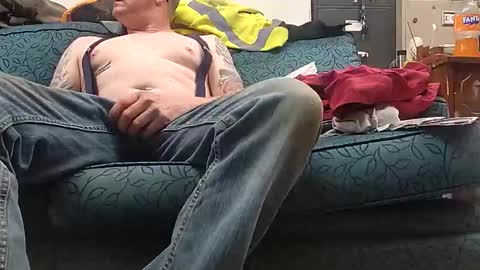 monsterjosh84 online show from May 13, 7:16 am