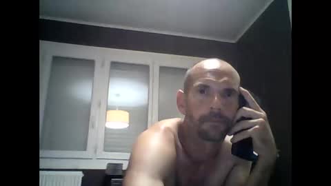 montmasse online show from May 28, 9:02 pm