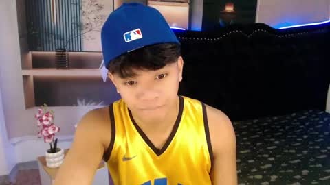 hardmorenoxx online show from July 18, 7:03 am