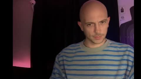 mount_vesuvius online show from April 30, 9:52 pm