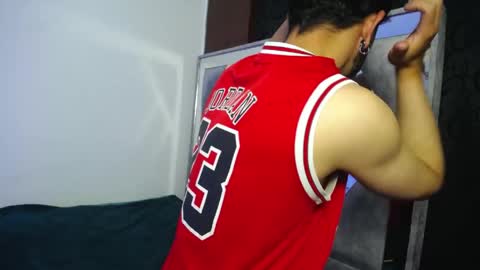 Dominic online show from May 1, 2:59 am