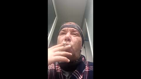 mr_i_ online show from May 6, 9:54 am