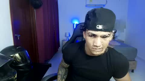 mr_maximo online show from August 1, 3:49 am
