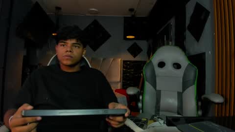 mr_mois online show from July 24, 6:09 am