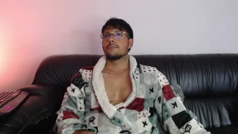AARON online show from June 29, 9:04 am