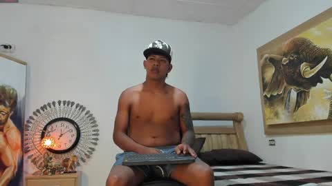 mr_stiven_ online show from April 30, 3:57 am