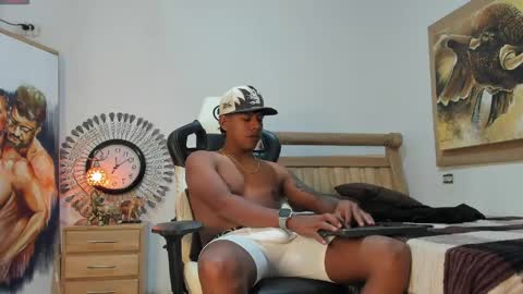 mr_stiven_ online show from May 1, 6:27 am