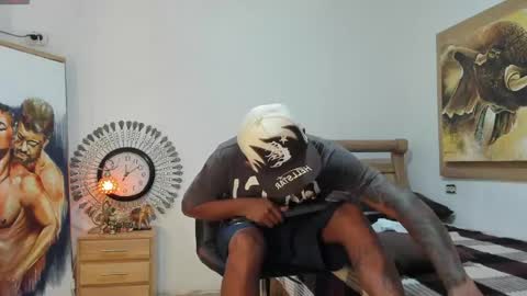 mr_stiven_ online show from May 6, 2:56 am