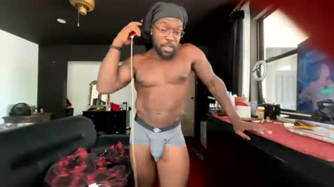 MrBigDThomas online show from July 13, 9:28 pm