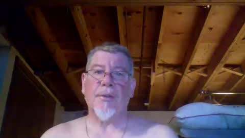 mrblade666 online show from May 9, 11:00 am