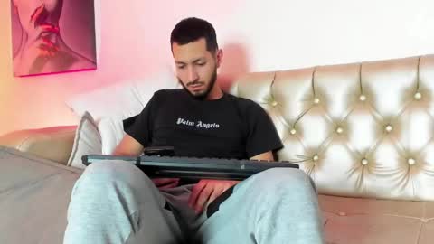 Andy online show from May 4, 12:51 pm