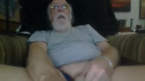 mrhollar online show from May 1, 9:34 am