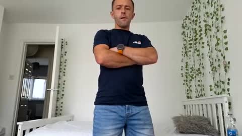 mrowka28 online show from June 21, 2:44 pm