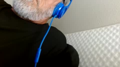mrtease5 online show from May 14, 4:32 am