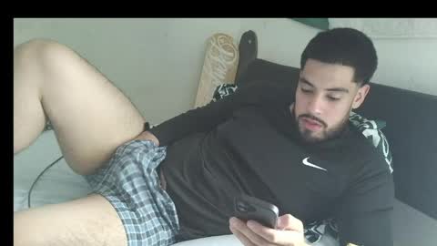 youngshyathlete online show from May 25, 5:24 am