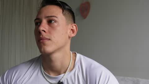 muscle_king_cum online show from June 9, 1:57 pm