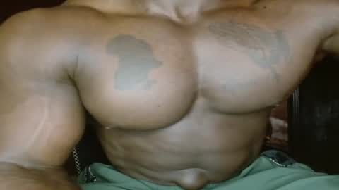 musclegod23 online show from July 24, 11:01 pm