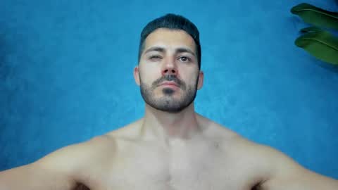 muscularmaster onlyfans online show from May 17, 9:44 pm